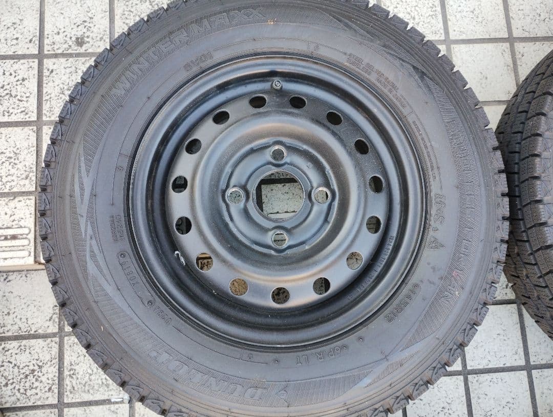 エブリイDA17V　スタッドレスタイヤ　ダンロップ145/R12 4本セット