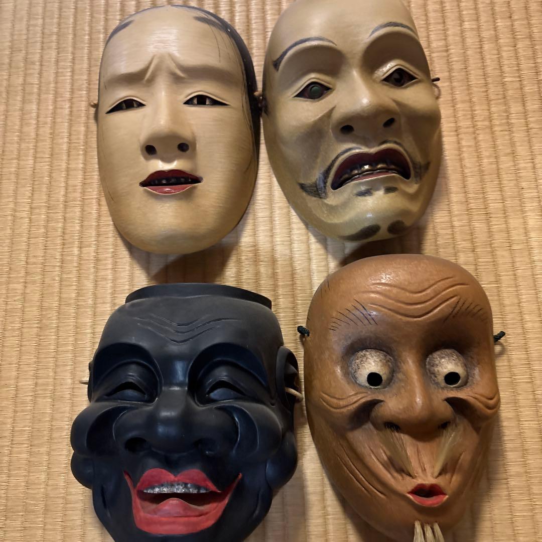 伝統的な能面4枚セット　san