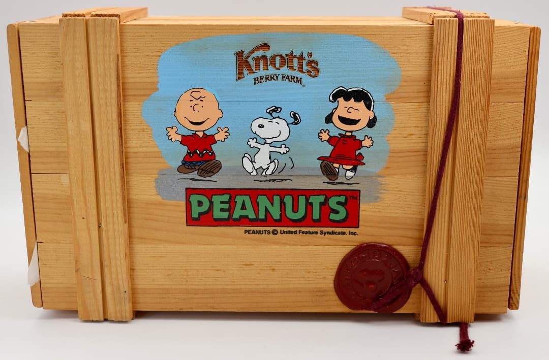 アリス・イン・ワンダーランドとスヌーピー ガラス２セットPOLAND製