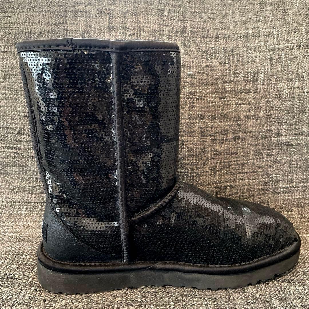 yuka^_^☆定価25800円 アグ クラシック ショート『24cm』☆