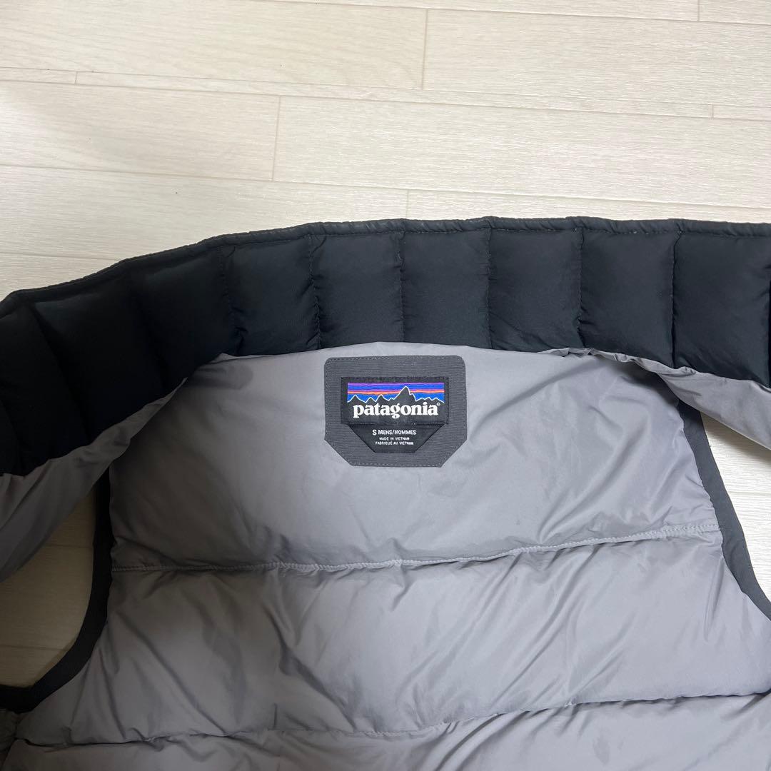 patagonia ダウンベスト S 黒/グレー