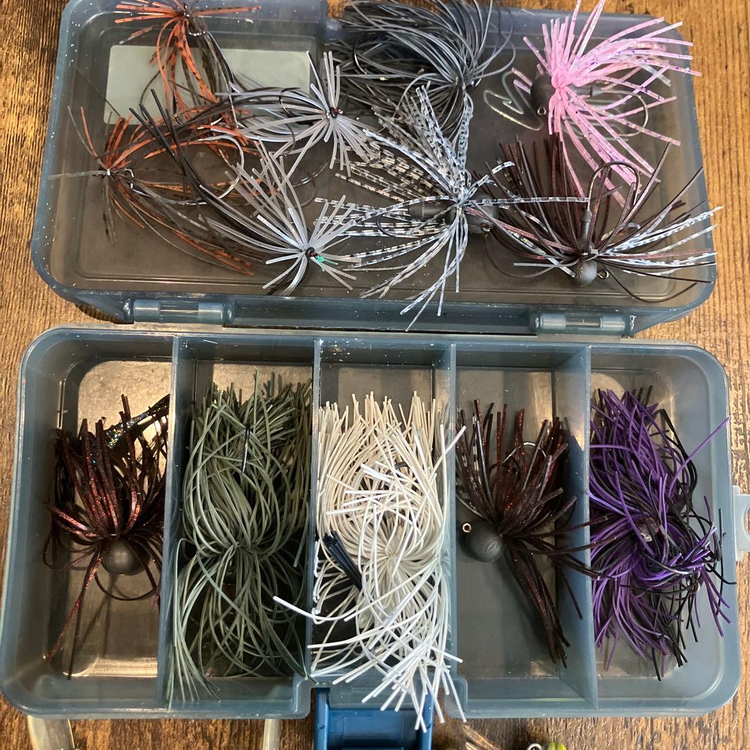 クランクベイトメイン27個セットと スモラバ10個セット、フック、シンカーセット