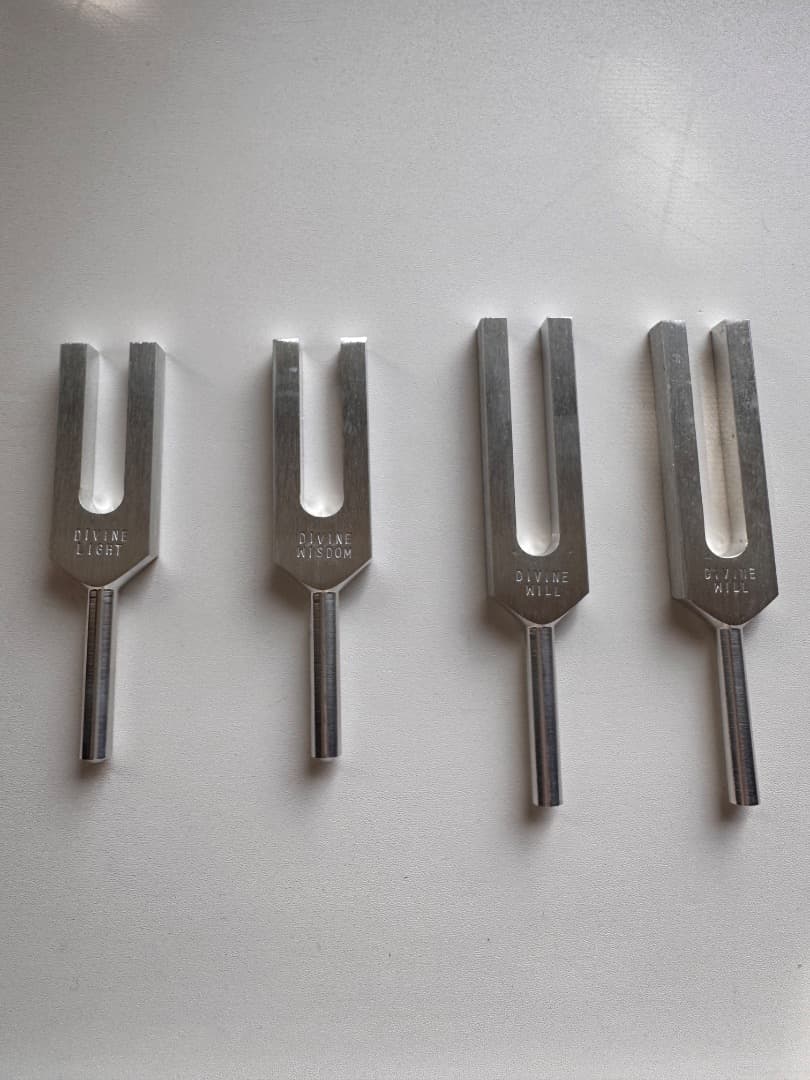 アーキエンジェルマイケル　ロナハーマン　ビゼーン　チューニングフォーク４本セット