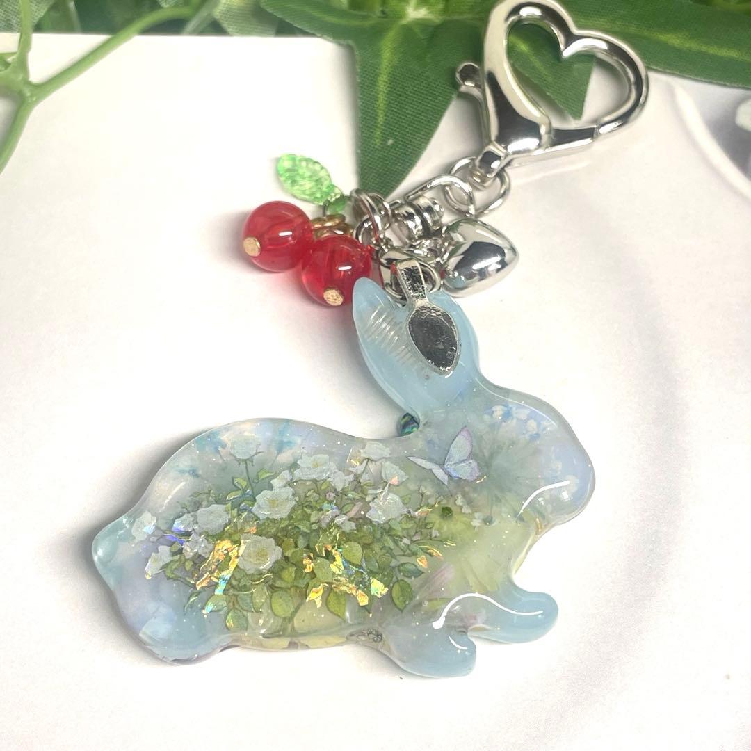 Mー519 オルゴナイト ❣️ ちょい悪うさぎ ❣️ 置物　レジン