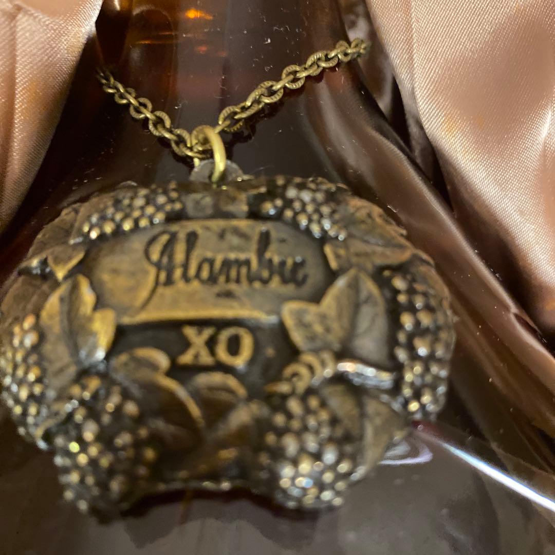 ニッカブランデーアランビック上級ボトル「XO」のデカンタボトルギフトボックス入り