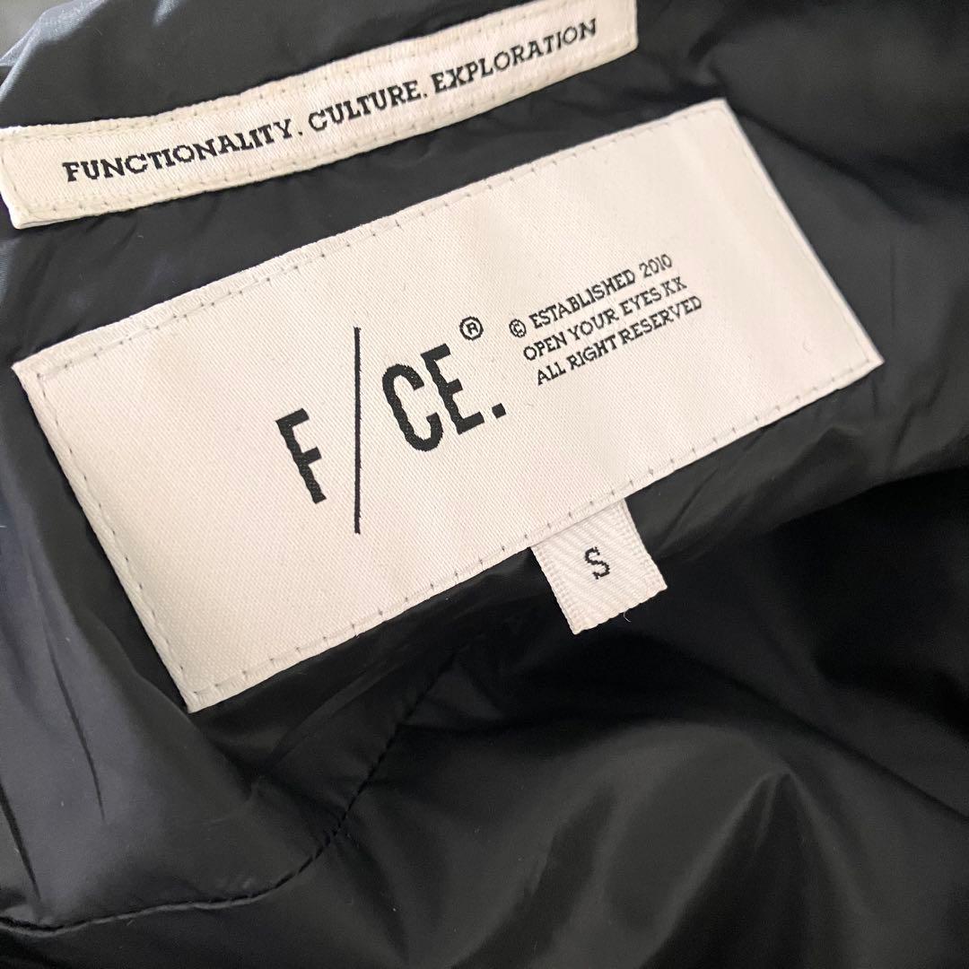 F/CE. (エフシーイー) ダウンジャケット