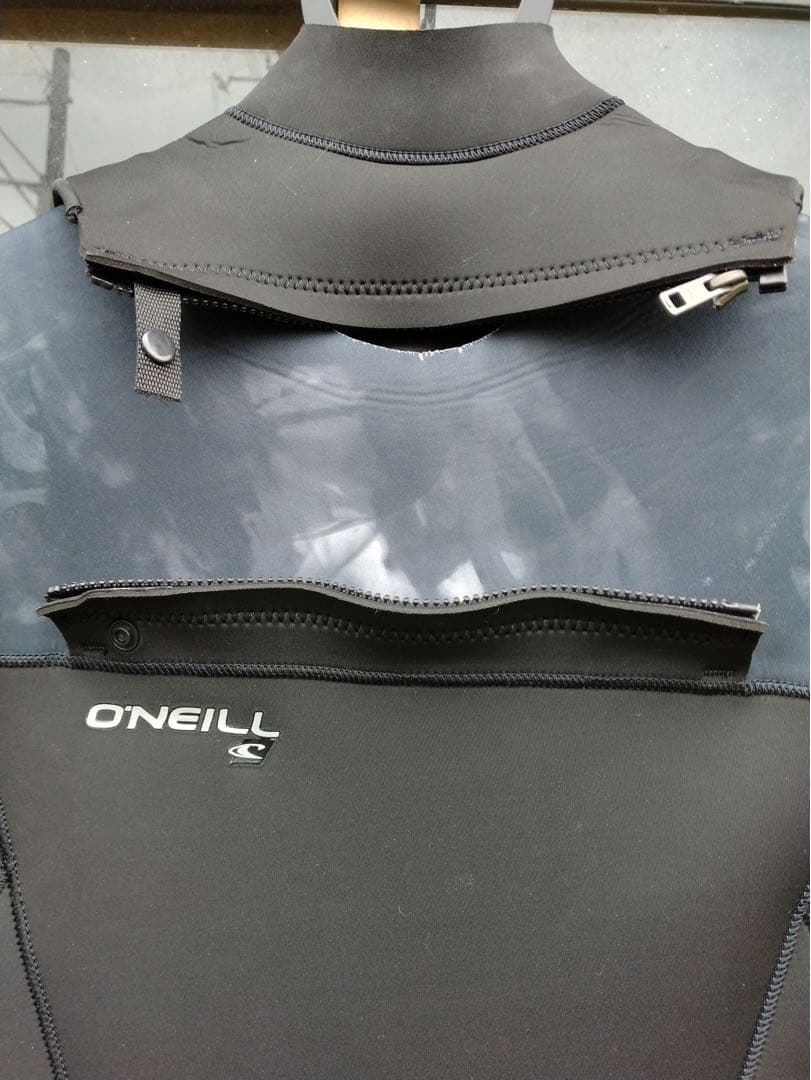 O'Neill ドライスーツ ブラック 半袖