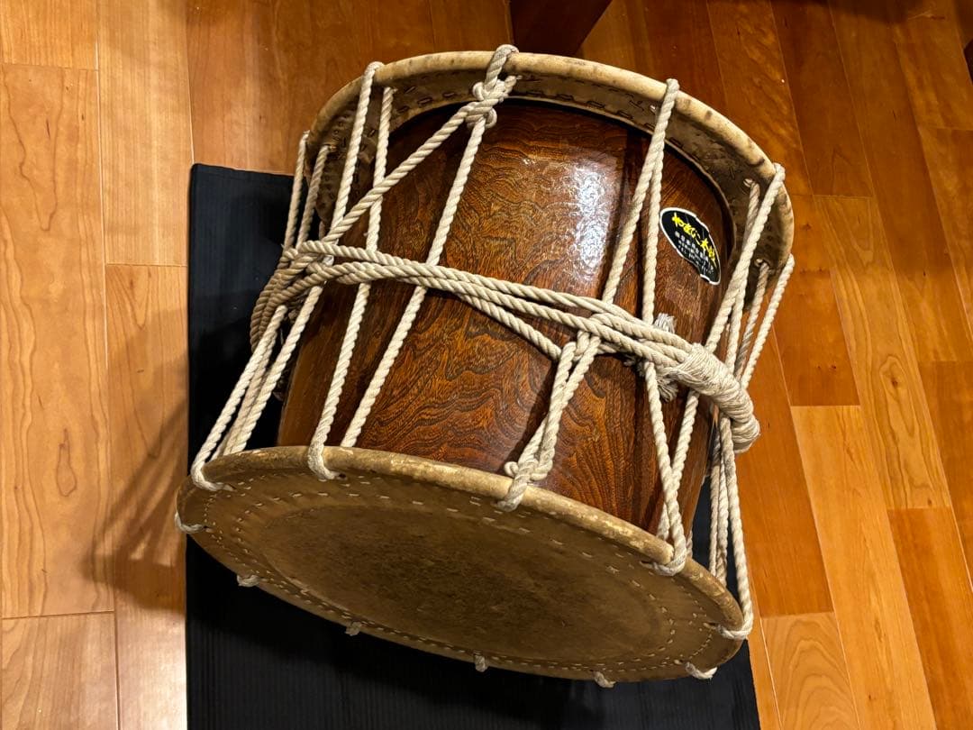 価格80万円程●浅野太鼓 くり抜き胴 和太鼓1尺６寸 打面46cm やまびこ太鼓