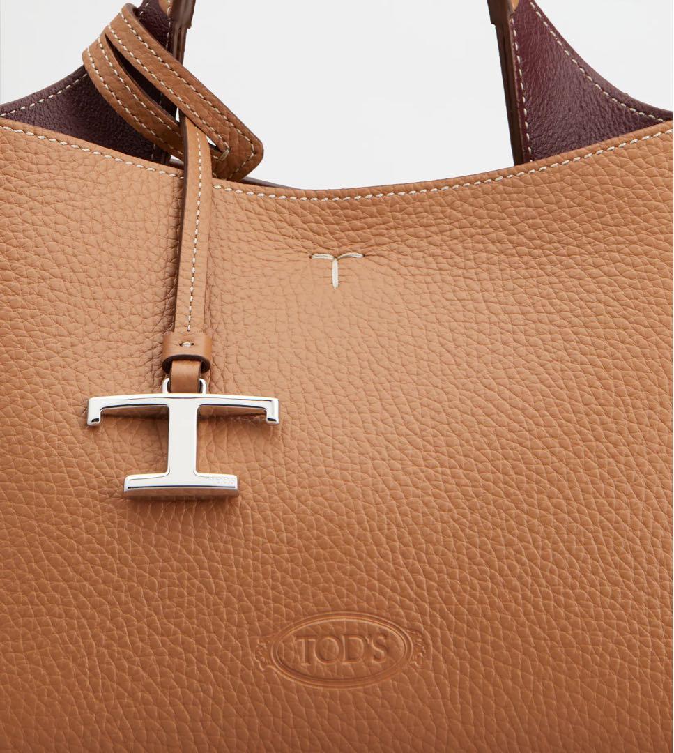 ayuです　トッズ　レザーバッグ　マイクロ