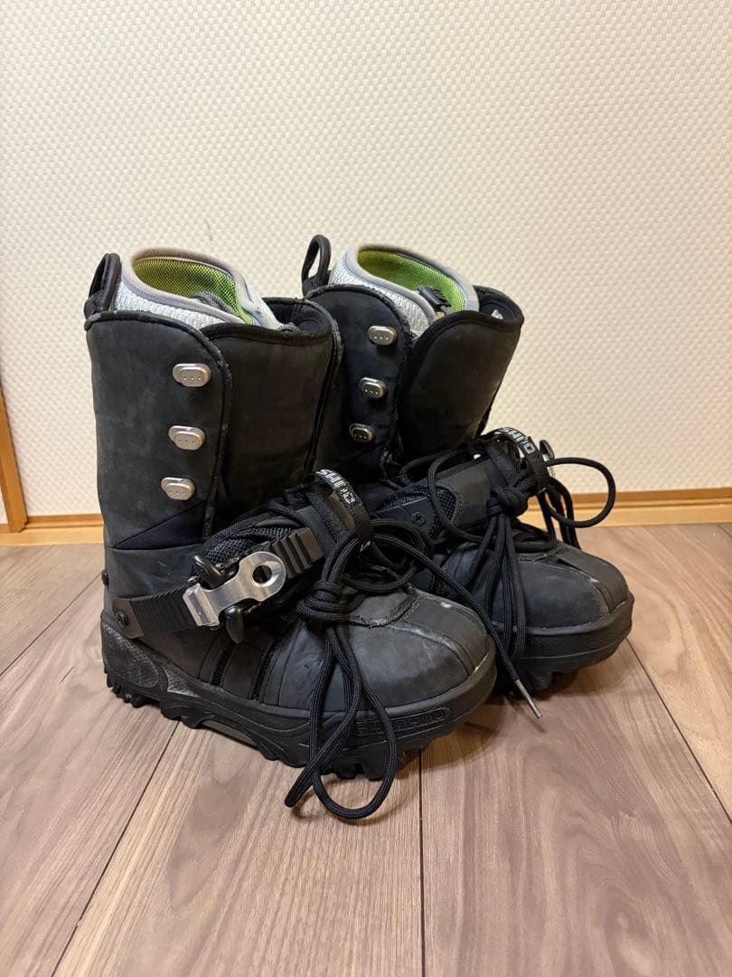 女性用スノーボードブーツ ブラック