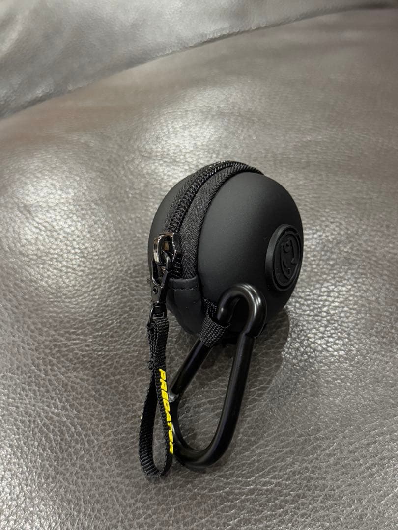 ビリヤード Predator Clip-On Cue Ball Carry Case