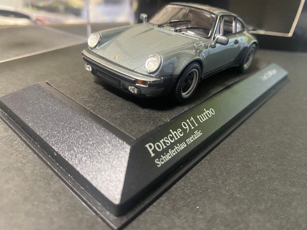 1/43 ポルシェ911ターボ ブルーメタリック 1977