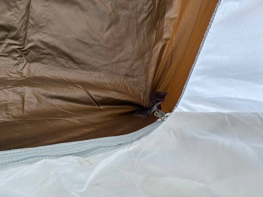 モンベルクロノスドームmont-bell 4人用　オレンジ