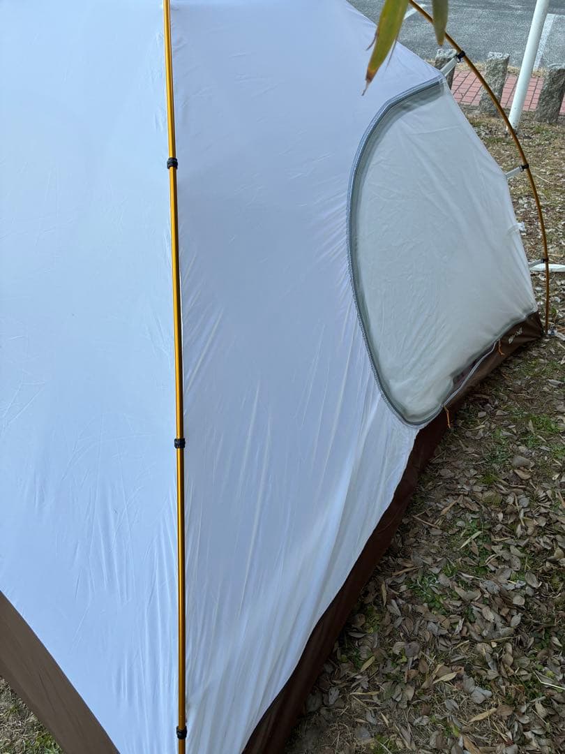 モンベルクロノスドームmont-bell 4人用　オレンジ