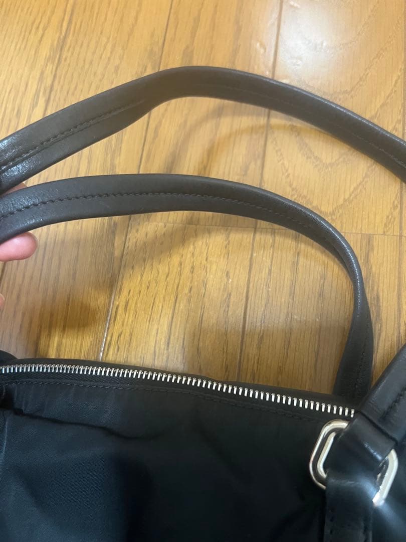 PRADA ブラックナイロンハンドバッグ 保存袋付き