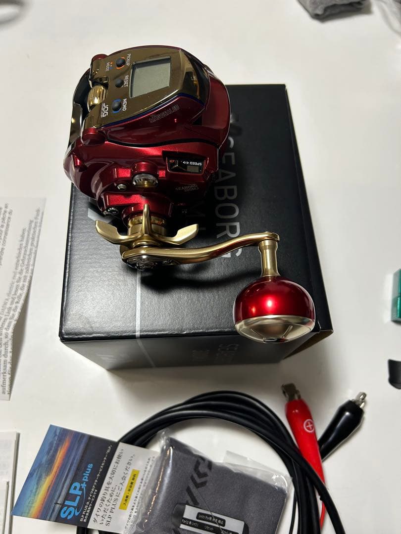 ダイワ SEABORG 300MJ 電動リール レッド