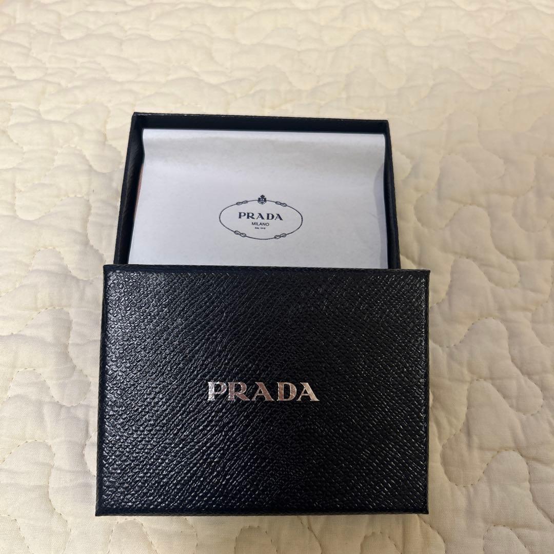 【箱付き】PRADA プラダ　ピンク名刺入れ