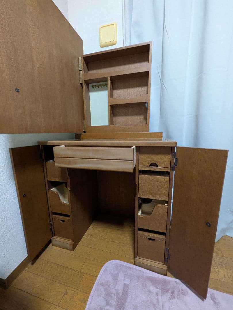 木製ドレッサー