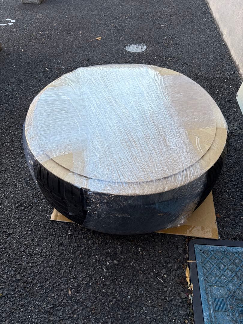 トヨタプリウスα純正17インチホイールセット Laufennタイヤ付き