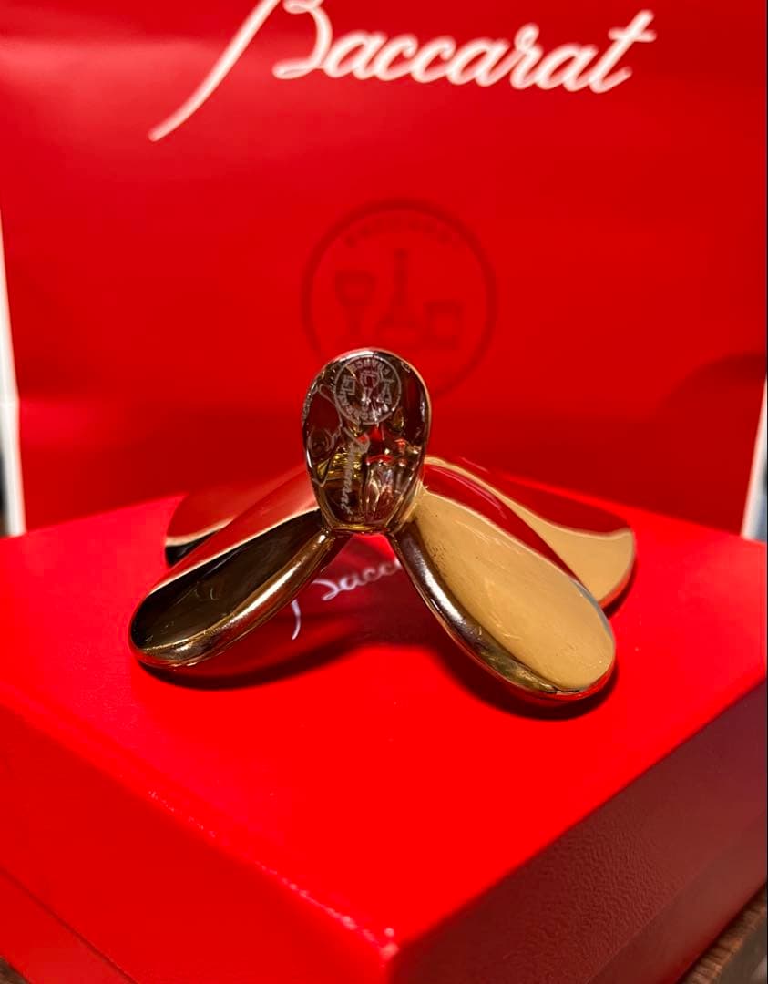 バカラ　バタフライ　置き物