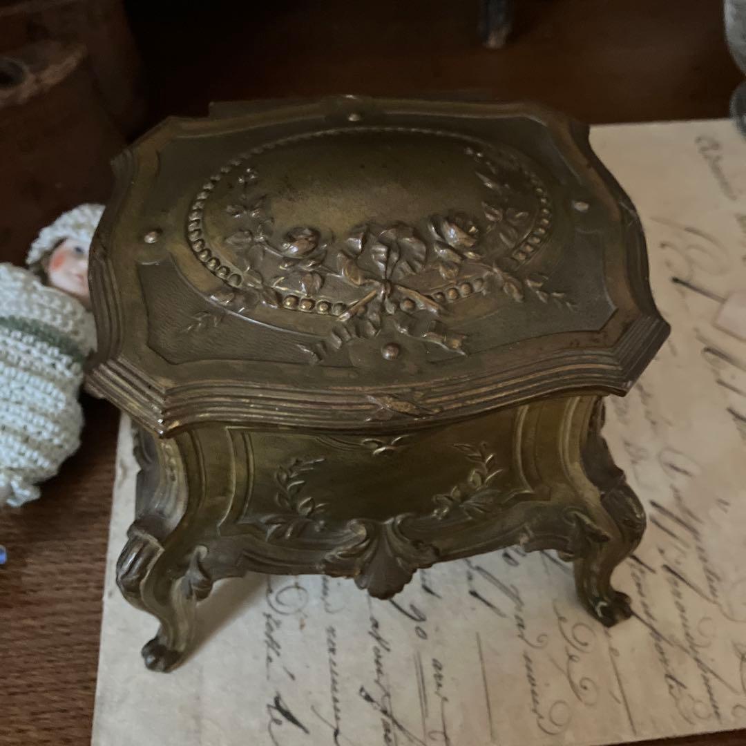 フランスアンティークジュエリーボックス アクセサリーボックス　猫足1800年代