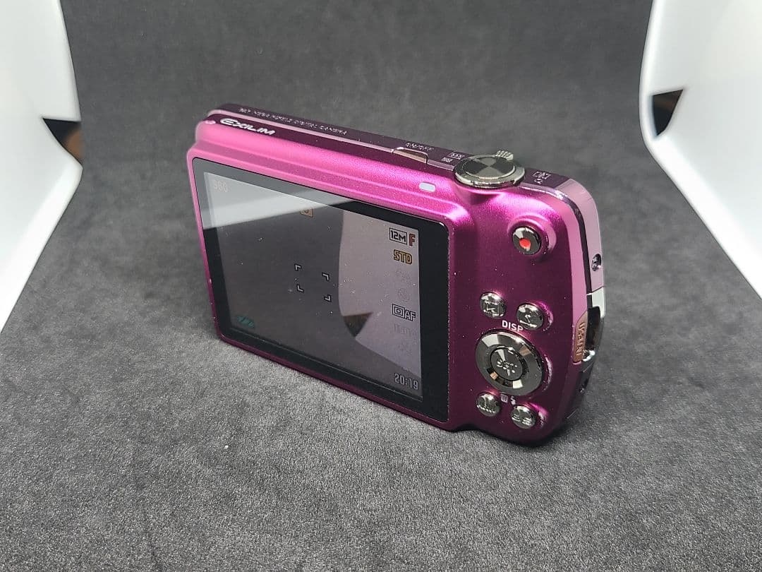 デジタルカメラ CASIO EXILIM EX-Z330