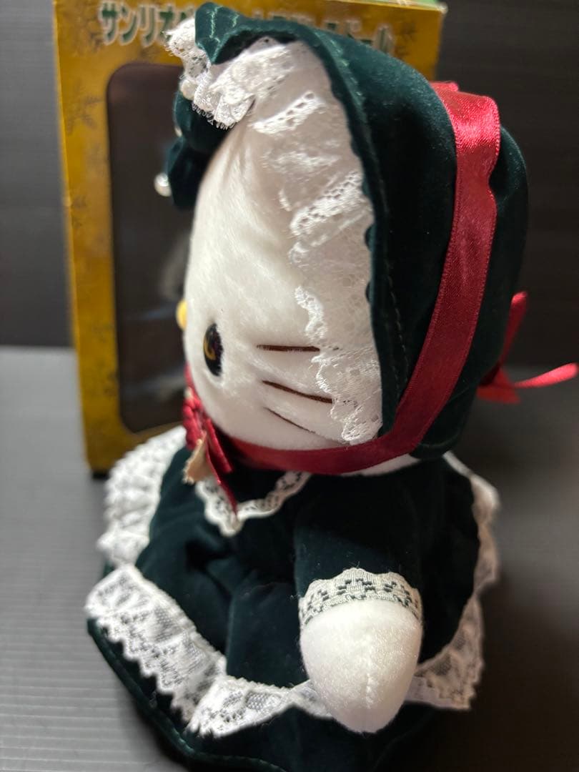 サンリオ　ベルベット風　ドレスドール　キティ ミミィ 2個セット