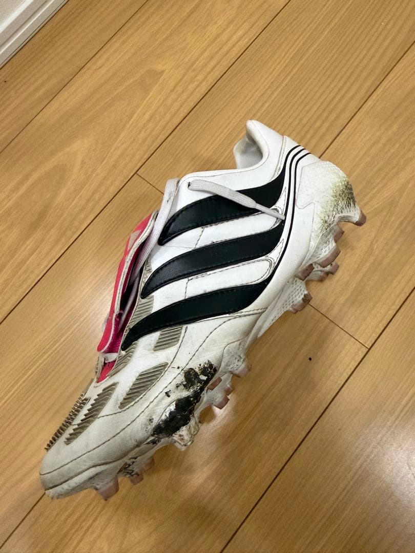 ブ*ン様 アディダス　プレデタープレシジョン.1 FG