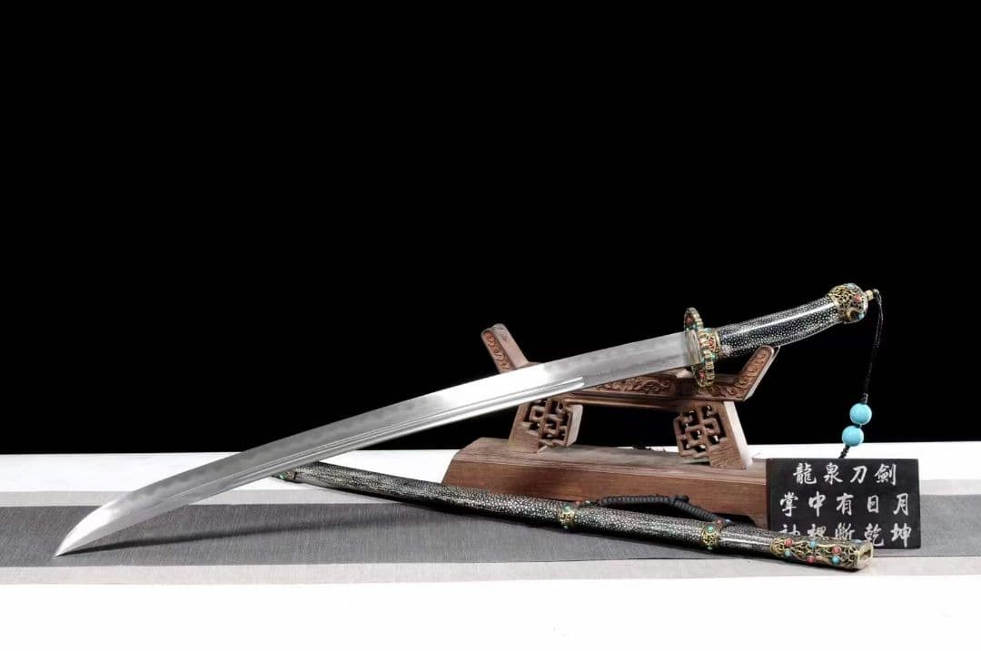 郡王サーベル（魚皮黒金）古兵器 武具　刀装具　日本刀　模造刀 居合刀