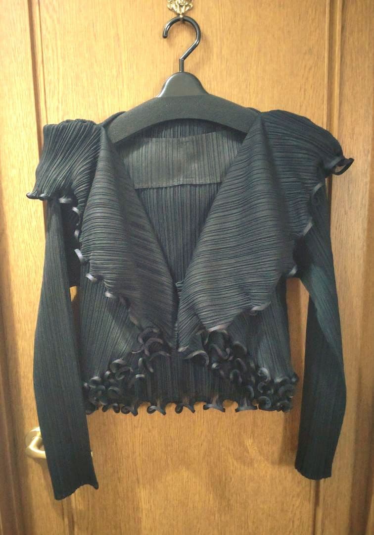 ■PLEATS PLEASE ■ ボレロ 黒
