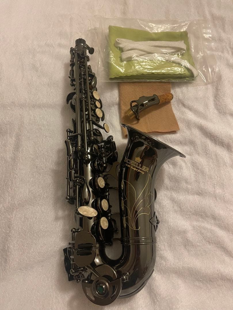 ソプラノサックス Schiller Curved。Germany