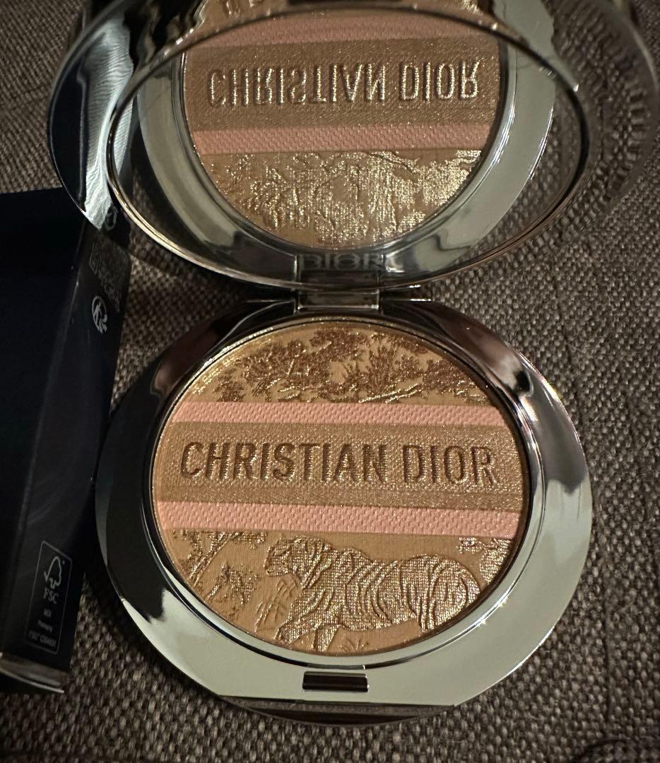ディオールスキンフォーエヴァー ヌードブロンズ グロウ　032