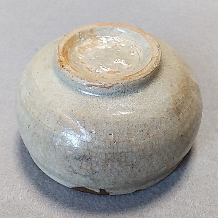 李朝白黒象嵌三島ぐい吞み　李朝　李朝ぐい吞み　李朝三島ぐい吞み　李朝三島