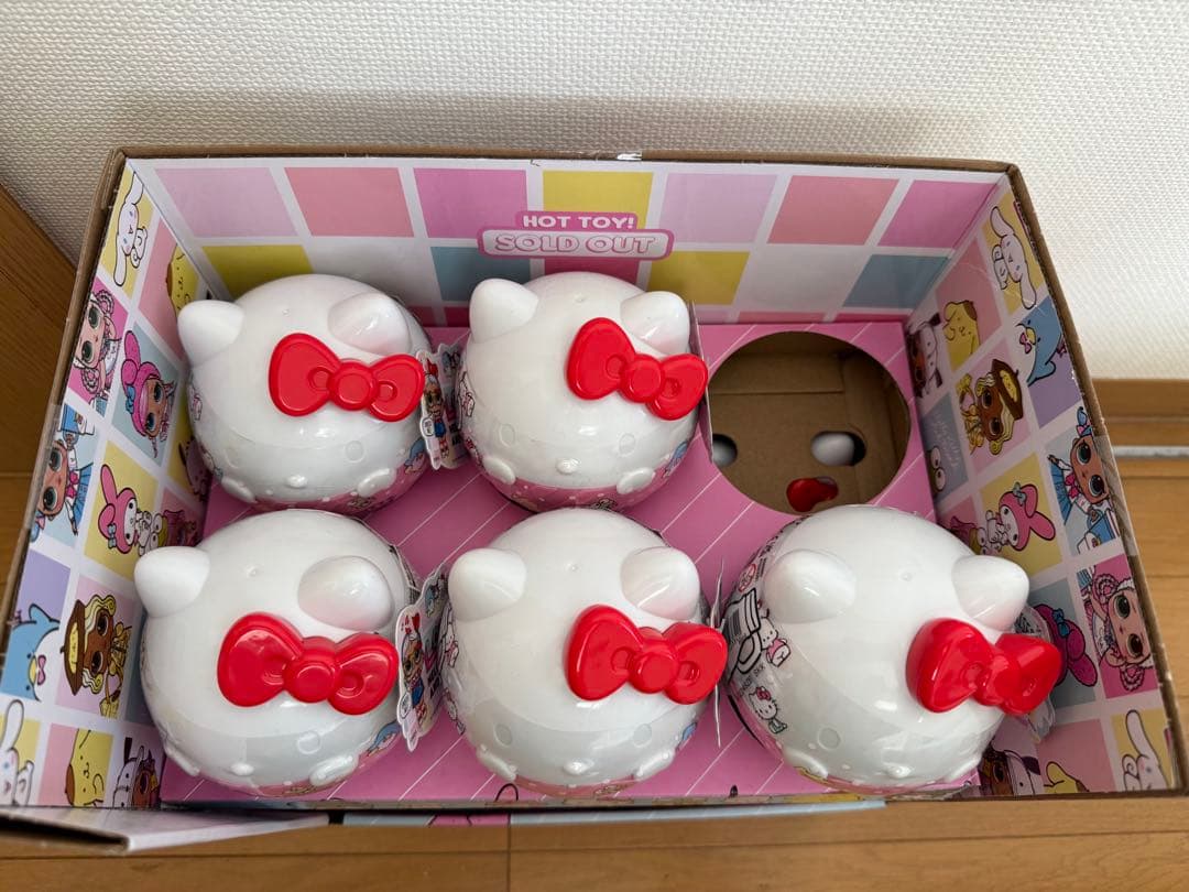 LOL Surprise! Hello Kitty 11個セット