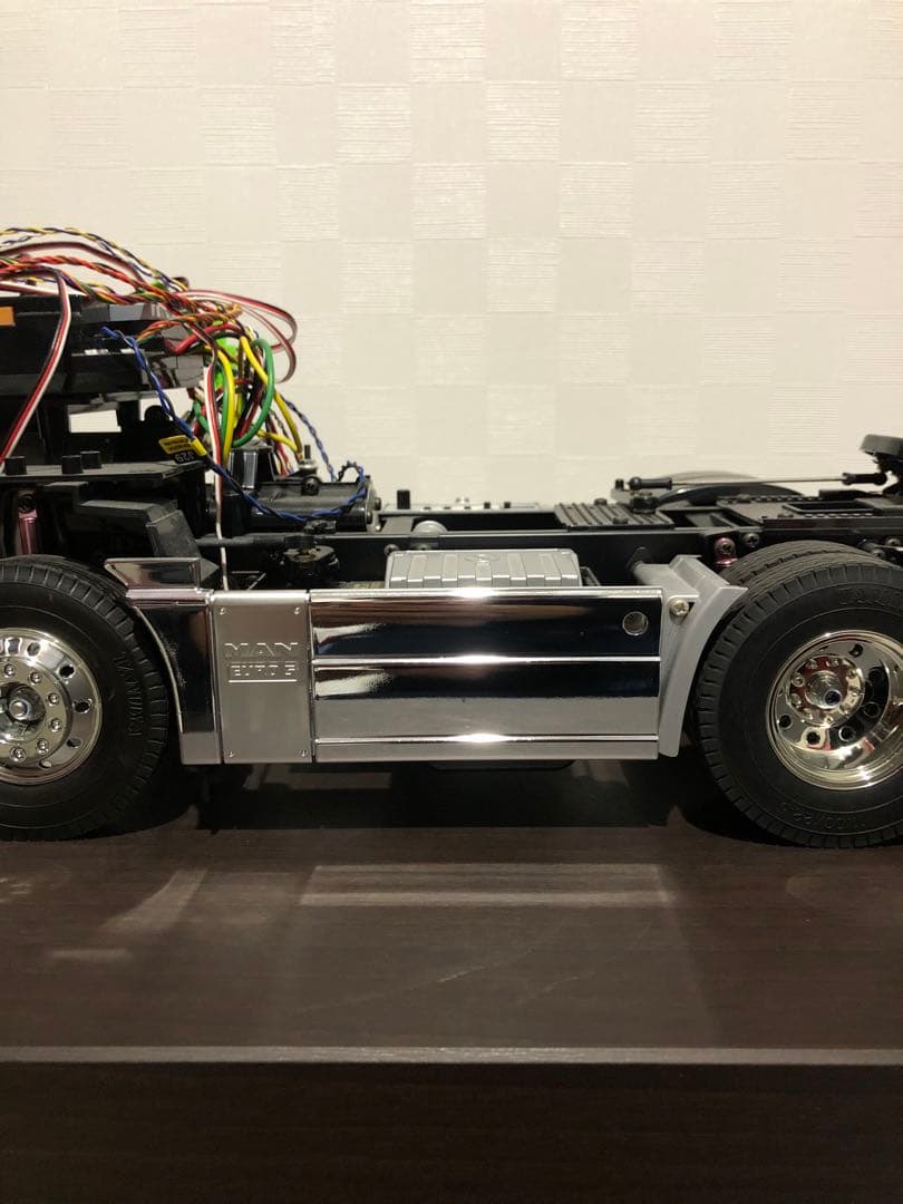 タミヤ 1/14 トレーラーヘッド MAN TGX 26.540 6×4 XLX