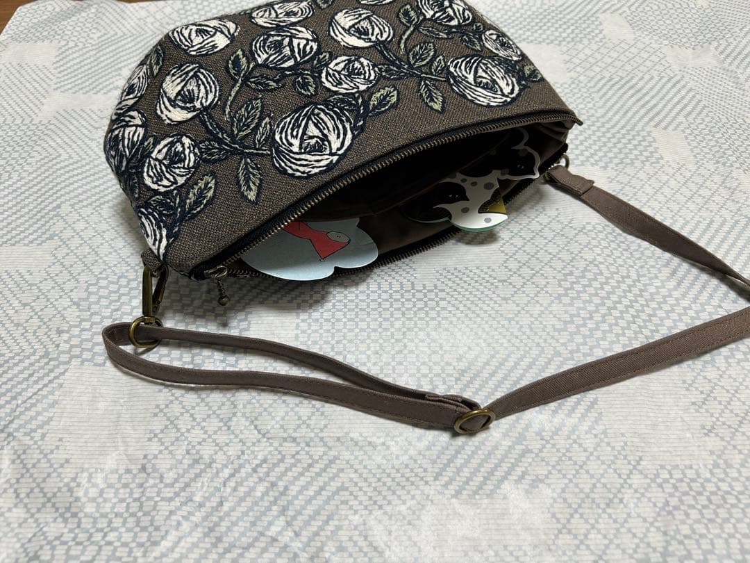 スペシャル価格＊ハンドメイド ミナペルホネン rosy コロりんポシェット