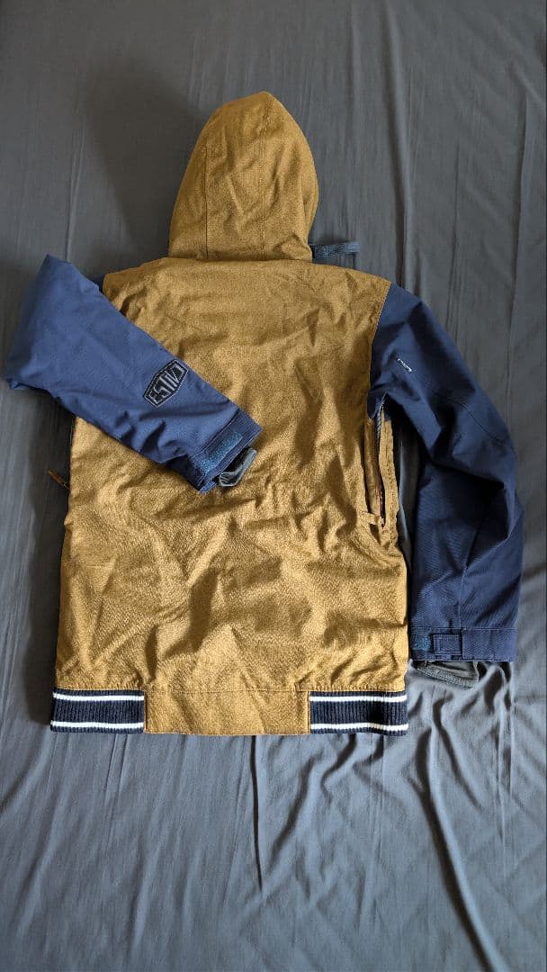 スキースノボウェア上下セット ESTIVO(Mサイズ)