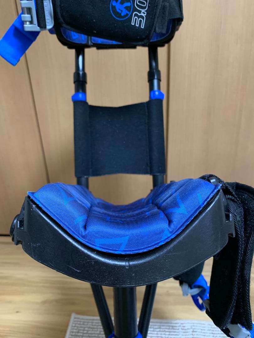 iWALK Free 3.0 松葉杖