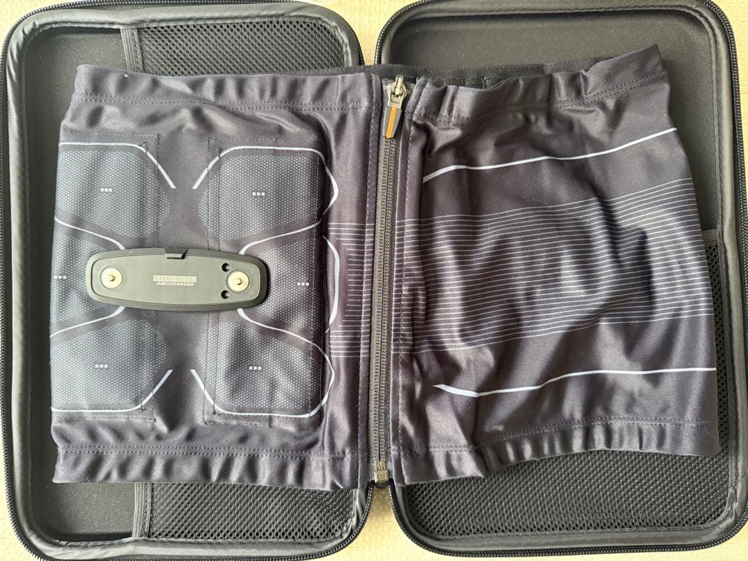 Lサイズ　SIXPAD Powersuit Lite Abs