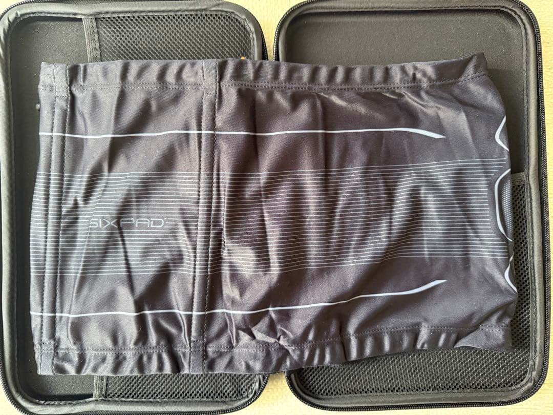 Lサイズ　SIXPAD Powersuit Lite Abs