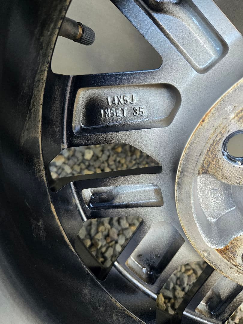 はむさん専用まとめできないので値段変更しました！トヨタルーミー純正14インチ2本