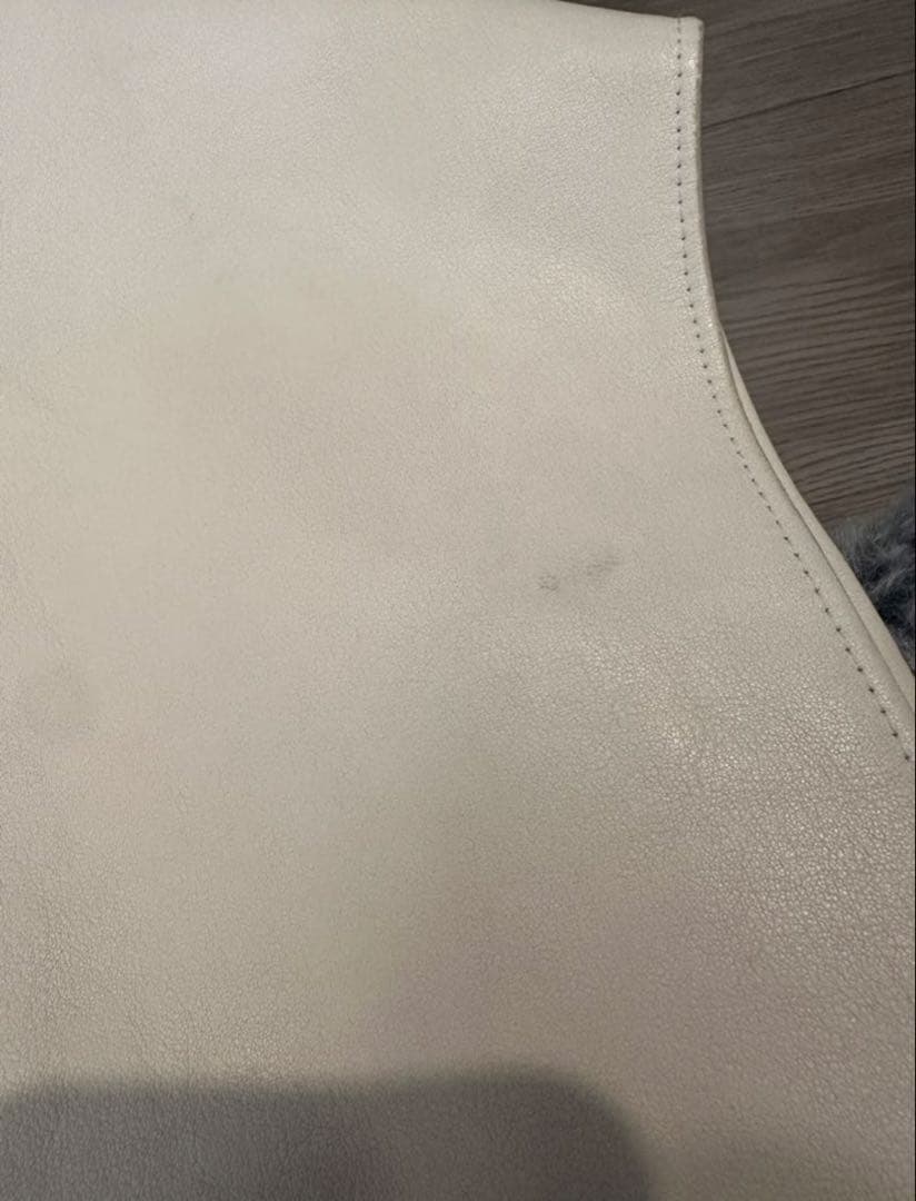 23SS PRADA レザーベスト50