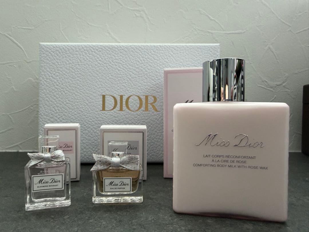 LSMiss Dior ボディミルク 175ml ミニ香水２つ