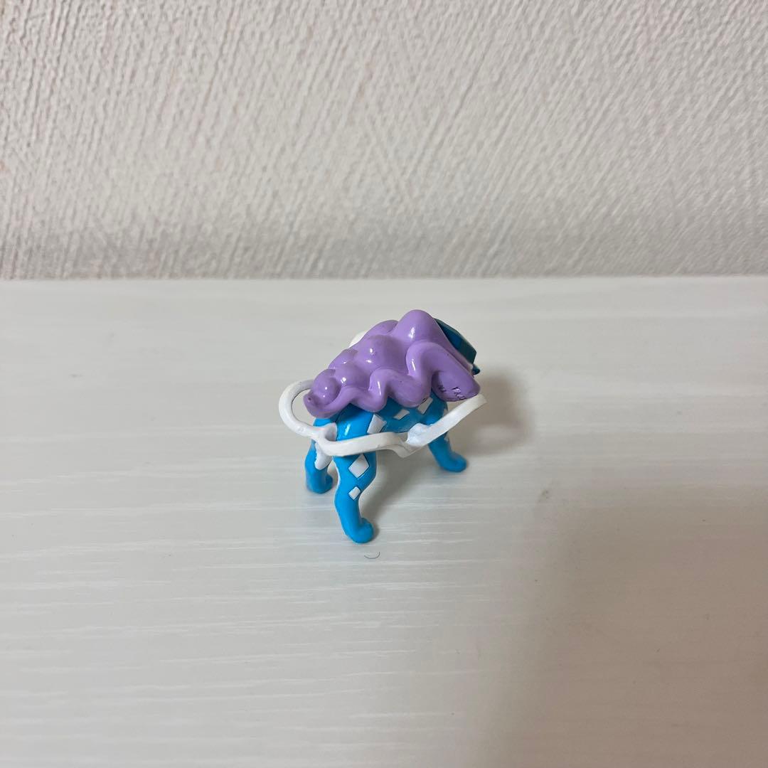 スイクン　フィギュア　ポケモン