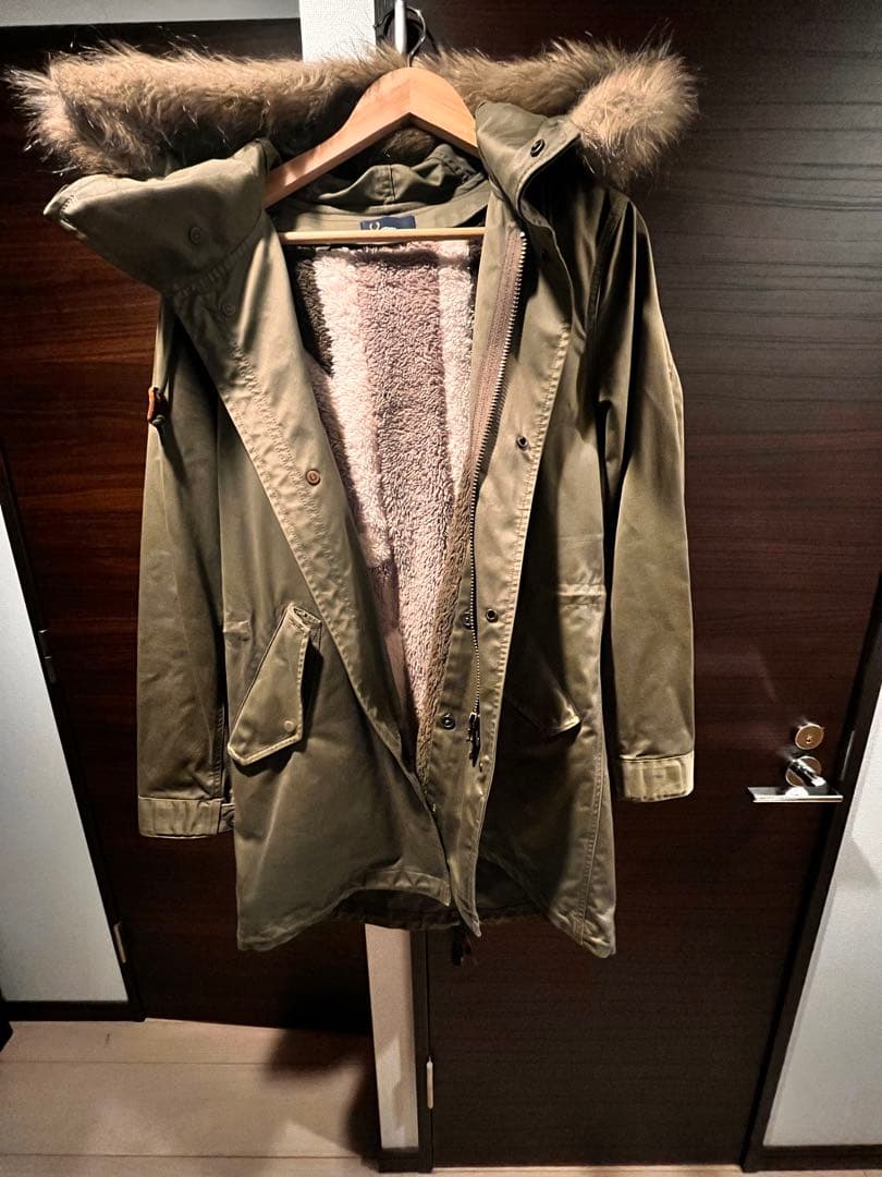 FRED PERRYモッズコート(ファー付き)