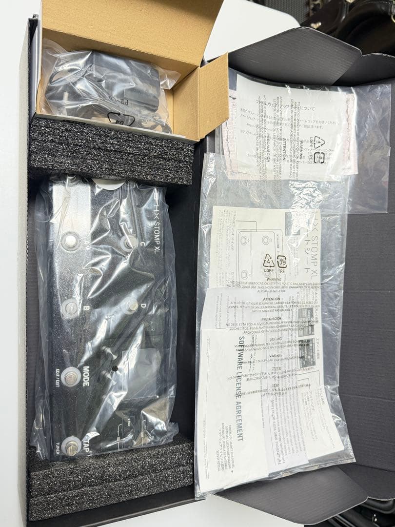 Line 6 HX Stomp XL ギターエフェクター　箱、アダプター付き