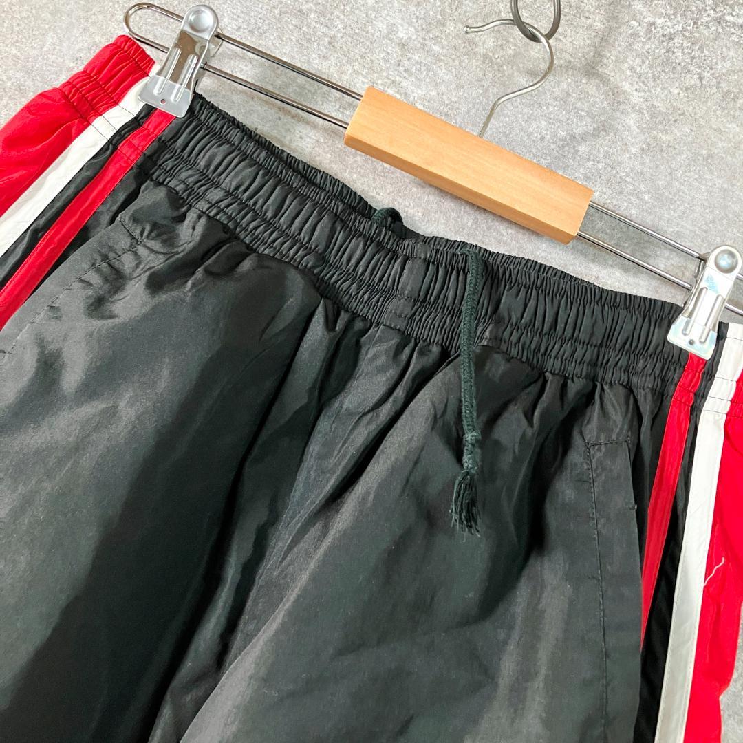 asics　ウィンドブレーカー　セットアップ　ブラック　ボタン　防寒　ロゴ　刺繍