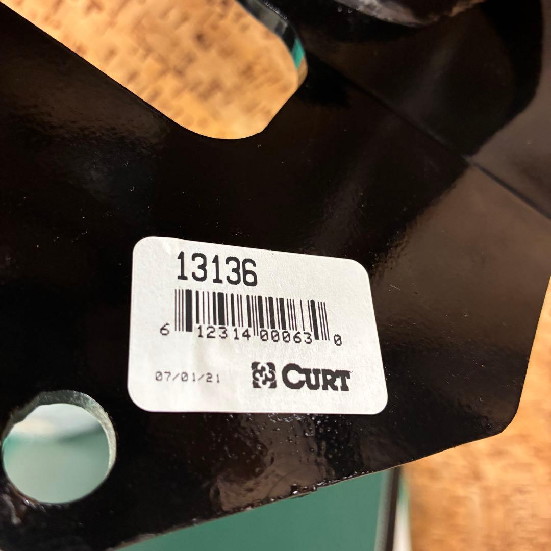 CURT トレーラーヒッチ 2inchレシーバー￼/クラス3