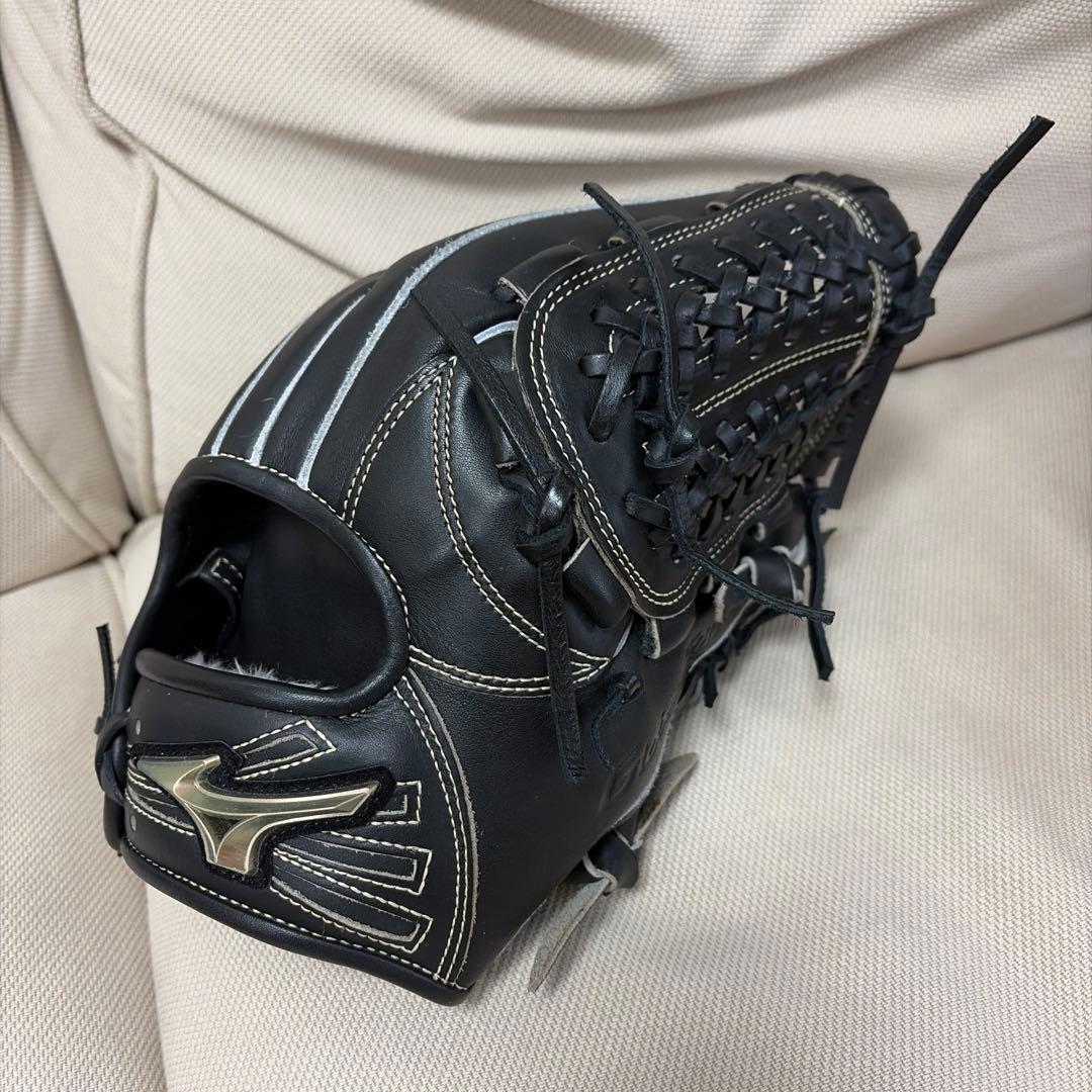 ミズノ グローバルエリート　ブラック グローブ