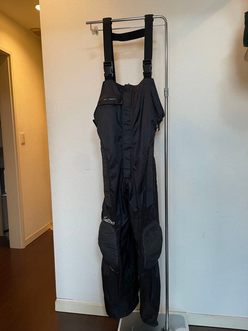 美品　カルティバ　ニープロテクトパンツ